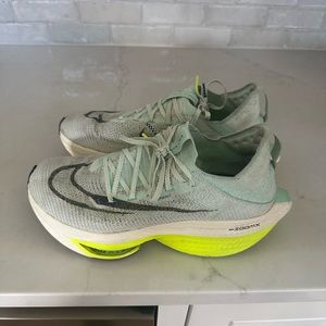 Aqua green alphafly Nike next% women’s size 10